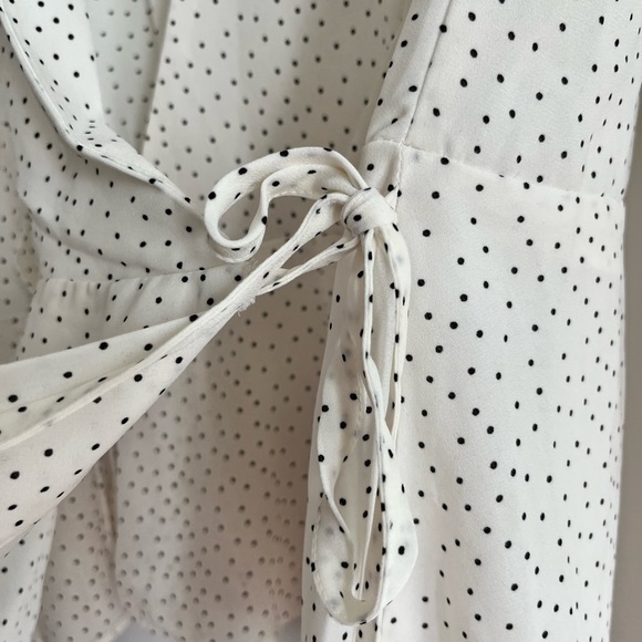 Banana Republic Polka Dot Long Sleeve Wrap Blouse - Picture 6 of 8